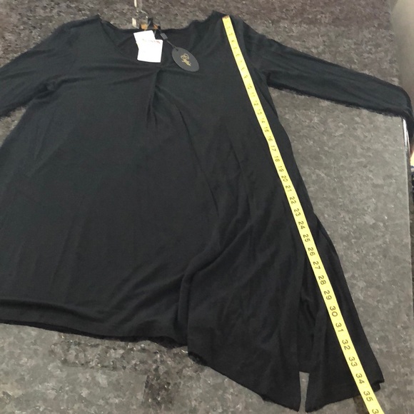 Top - Picture 2 of 6